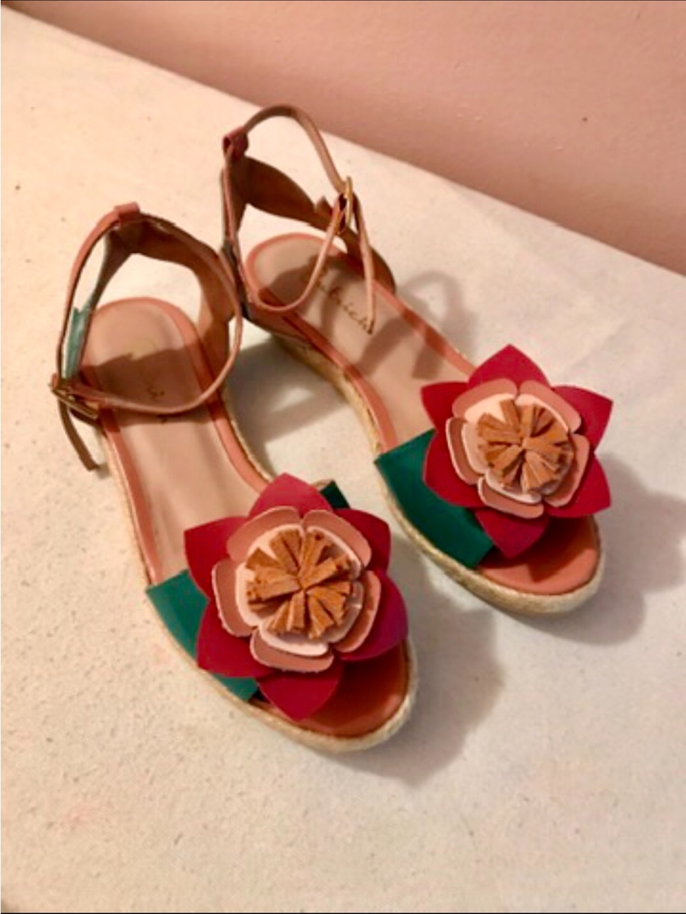 BUTRICH ,Women’s Green and Pink Floral Ankle-Strap Sandals NEW , (No Tag) - Picture 2 of 4